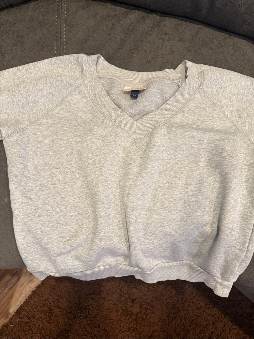 Universal Thread Light Gray V-Neck Crewneck Sweater
